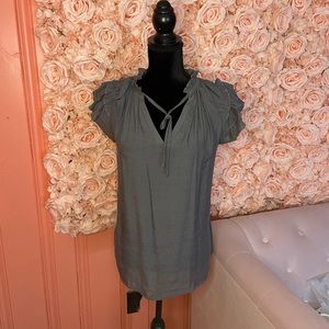 V neck ruffled sleeve summer top